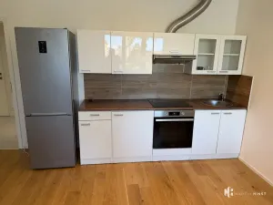Pronájem bytu 2+kk, Praha - Vršovice, Altajská, 54 m2