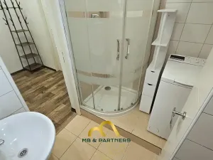 Pronájem bytu 2+kk, Praha - Michle, Adamovská, 42 m2