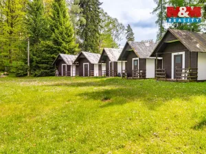 Prodej komerční nemovitosti, Nová Role - Mezirolí, 795 m2
