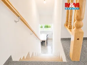 Prodej atypického bytu, Břežany II, 85 m2