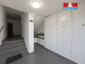 Prodej atypického bytu, Břežany II, 85 m2