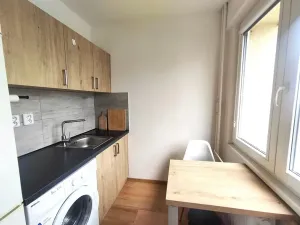 Pronájem bytu 1+kk, Ostrava, Nádražní, 27 m2
