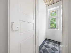 Pronájem bytu 1+kk, Praha - Nusle, Sezimova, 27 m2