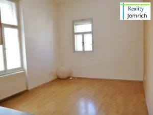 Pronájem bytu 1+kk, Jablonec nad Nisou, Lidická, 27 m2
