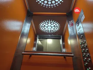 Pronájem bytu 2+1, Karlovy Vary, Krymská, 51 m2