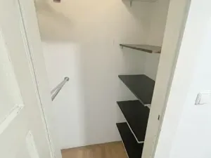 Pronájem bytu 1+kk, Praha - Libeň, Sokolovská, 27 m2