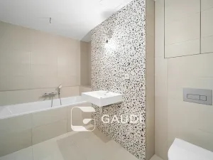 Prodej bytu 3+kk, Praha, Mezitraťová, 95 m2