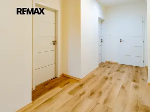 Pronájem bytu 2+1, Česká Lípa, Škroupovo náměstí, 75 m2