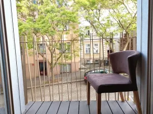 Pronájem bytu 2+kk, Praha - Žižkov, V domově, 45 m2