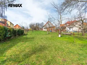Prodej pozemku pro bydlení, Holubov, 739 m2