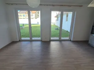 Pronájem bytu 1+kk, Stochov, Osvobození, 39 m2