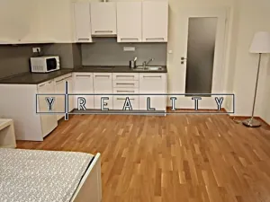 Pronájem bytu 1+kk, Praha - Vršovice, 28. pluku, 35 m2