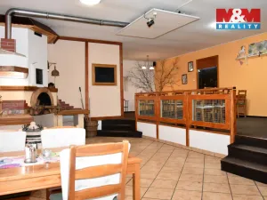Prodej restaurace, Hukvaldy, 530 m2