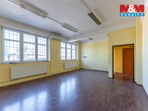 Pronájem obchodního prostoru, Praha - Horní Počernice, Náchodská, 121 m2