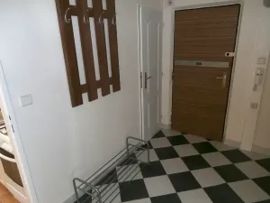 Pronájem bytu 2+1, Praha - Kamýk, Zvolská, 60 m2