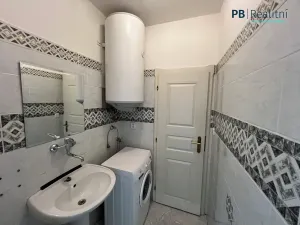 Prodej rodinného domu, Roztoky, 522 m2