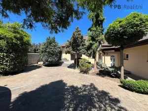 Prodej rodinného domu, Roztoky, 522 m2