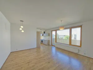 Prodej bytu 3+kk, Praha - Vysočany, Modrého, 77 m2
