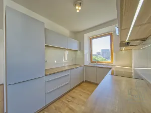 Prodej bytu 3+kk, Praha - Vysočany, Modrého, 77 m2