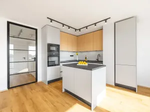 Prodej bytu 3+kk, Praha - Žižkov, Roháčova, 79 m2