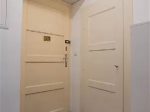 Prodej bytu 2+kk, Praha, U Uranie, 40 m2