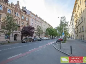Prodej bytu 2+kk, Praha, U Uranie, 40 m2