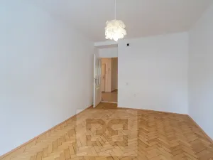 Pronájem bytu 2+1, Praha - Žižkov, Jeseniova, 75 m2