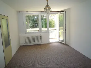 Pronájem bytu 1+1, Praha - Modřany, Krouzova, 44 m2