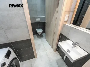 Pronájem bytu 1+kk, Praha - Hostivař, Arnošta Staňka, 29 m2