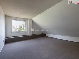 Prodej rodinného domu, Třebusice, 170 m2