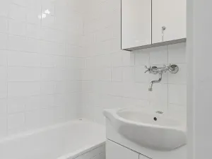 Pronájem bytu 2+1, Praha - Holešovice, U smaltovny, 74 m2