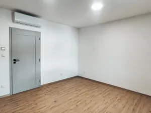 Pronájem bytu 3+1, Drozdov, 90 m2