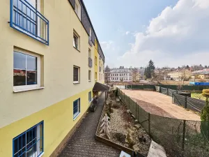 Prodej bytu 2+kk, Úpice, Národní, 46 m2