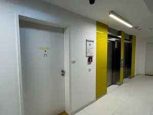 Pronájem bytu 2+kk, Praha - Karlín, Sokolova, 40 m2