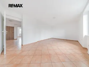 Prodej bytu 3+1, Zlonice, Pippichova, 87 m2