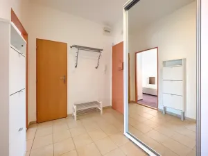 Pronájem bytu 2+kk, Praha - Nusle, Na Veselí, 50 m2