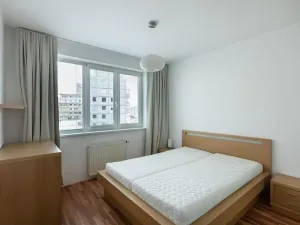 Pronájem bytu 3+kk, Praha - Stodůlky, Petržílkova, 82 m2