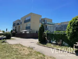 Prodej bytu 2+kk, Praha, Pod Formankou, 55 m2