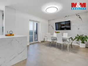 Prodej bytu 4+kk, Králův Dvůr - Levín, Na Lucberku, 141 m2