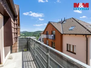 Prodej bytu 4+kk, Králův Dvůr - Levín, Na Lucberku, 141 m2
