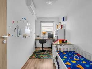 Prodej bytu 3+kk, Praha - Uhříněves, Oty Bubeníčka, 51 m2