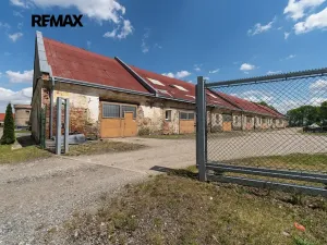 Pronájem výrobních prostor, Pardubice, Plemenářský podnik, 1295 m2