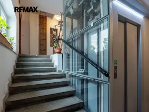 Pronájem bytu 2+kk, Praha - Žižkov, Biskupcova, 38 m2