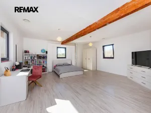 Prodej činžovního domu, Černuc, 330 m2