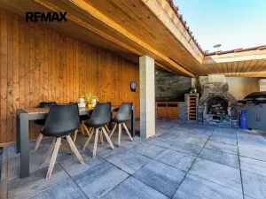 Prodej činžovního domu, Černuc, 330 m2