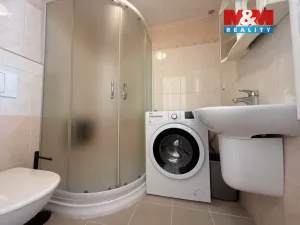 Pronájem bytu 1+kk, Hradec Králové - Kukleny, Pražská třída, 13 m2