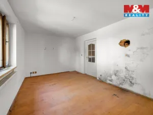 Prodej rodinného domu, Rynholec, nám. 1. máje, 363 m2