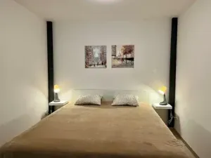 Pronájem bytu 2+kk, Praha, Kubánské náměstí, 41 m2