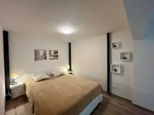 Pronájem bytu 2+kk, Praha, Kubánské náměstí, 41 m2