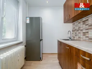 Prodej bytu 2+1, Pardubice - Zelené Předměstí, Benešovo náměstí, 53 m2